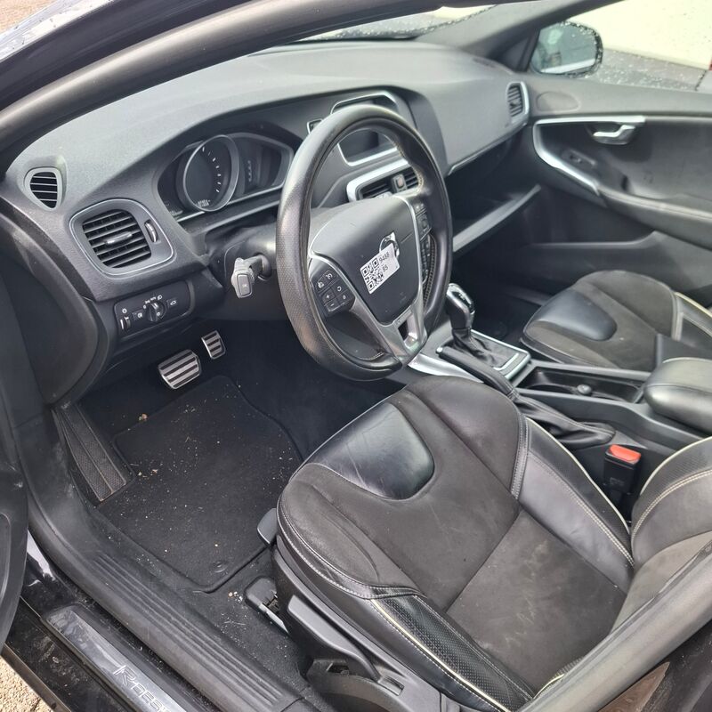 Personenauto, Volvo, V40, 2.0 T4 Business Sport, 2018 – foto 9 – kavel bij Domeinen Roerende Zaken, Soesterberg