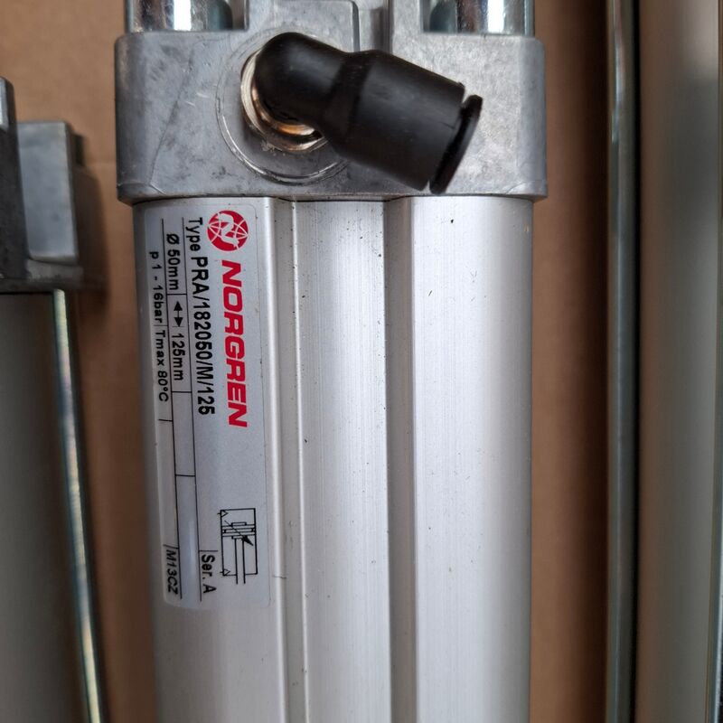 Assortiment pneumatische cilinders en toebehoren o.a. Festo, Norgren – foto 8 – kavel bij Onlineveilingmeester, Winsum