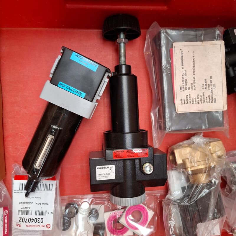 Partij divers pneumatische onderdelen en toebehoren o.a. Festo, Wilkerson, Giss – foto 5 – kavel bij Onlineveilingmeester, Winsum
