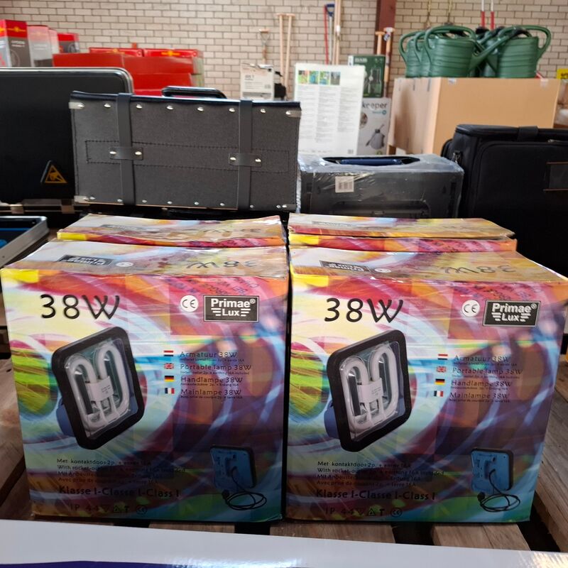 5x Diverse werklamp 4x Primae Lux – foto 9 – kavel bij Onlineveilingmeester, Winsum