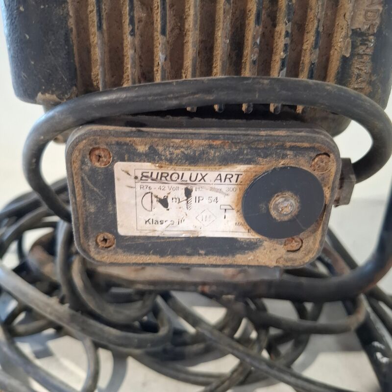 2x Halogeen armatuur | 300W, 42V – foto 6 – kavel bij Onlineveilingmeester, Heerenveen