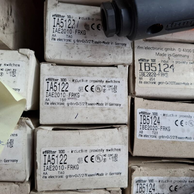 Partij diverse schakelaar efector – foto 6 – kavel bij Onlineveilingmeester, Winsum
