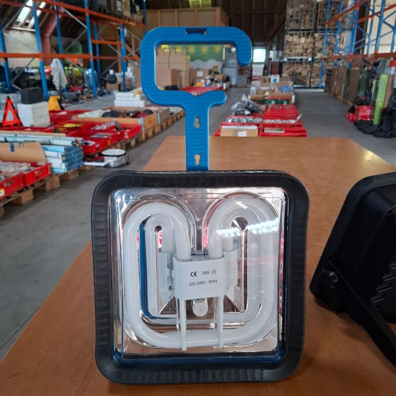 5x Diverse werklamp 4x Primae Lux – foto 6 – kavel bij Onlineveilingmeester, Winsum