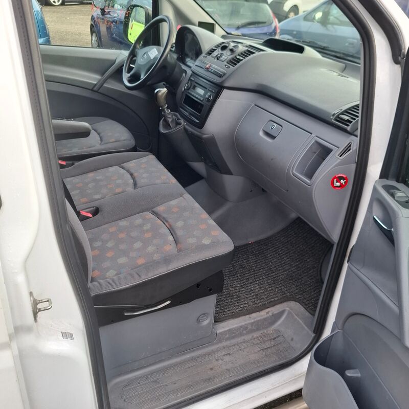 Bedrijfswagen, Mercedes-Benz, Vito, 2008 – foto 6 – kavel bij Domeinen Roerende Zaken, Soesterberg