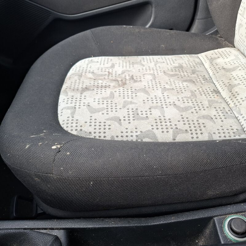 Personenauto, Skoda, Fabia Combi, 1.4-16V Comfort, 2004 – foto 8 – kavel bij Domeinen Roerende Zaken, Soesterberg