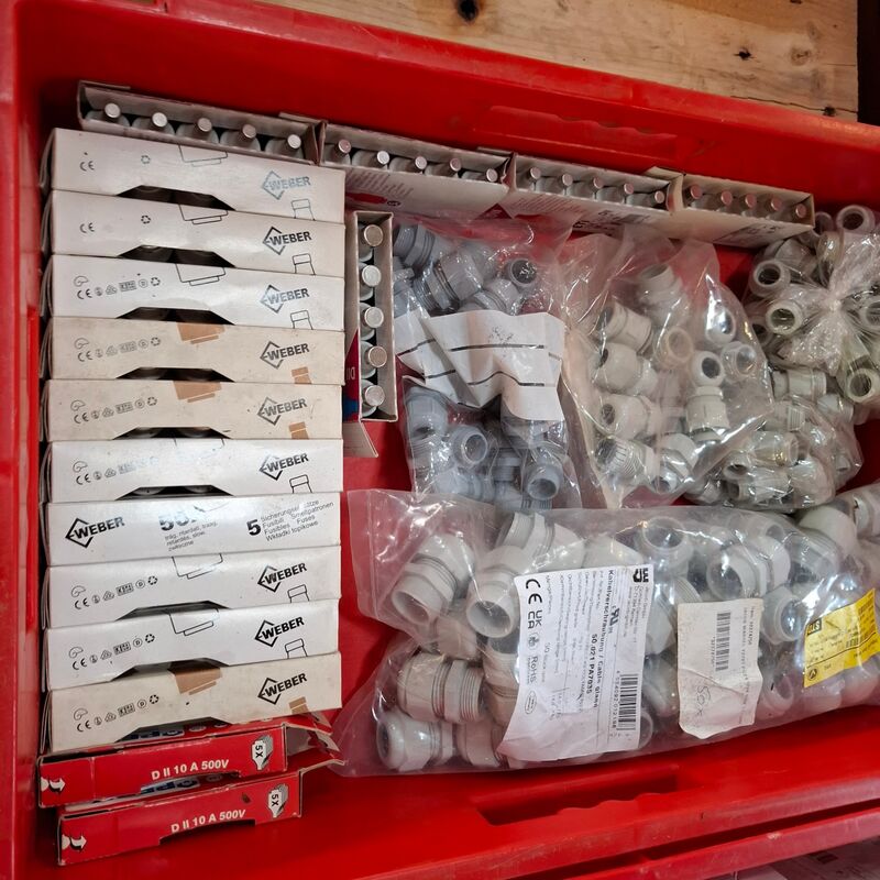 Assortiment installatiemateriaal – foto 9 – kavel bij Onlineveilingmeester, Winsum