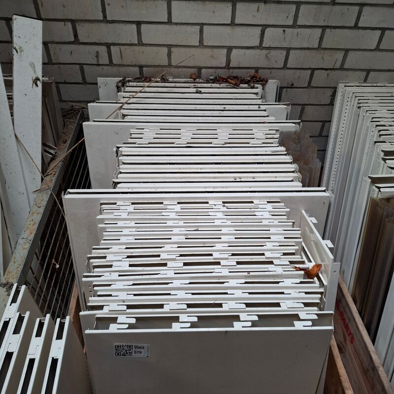 Partij winkelstellingmateriaal – foto 7 – kavel bij Onlineveilingmeester, Winsum