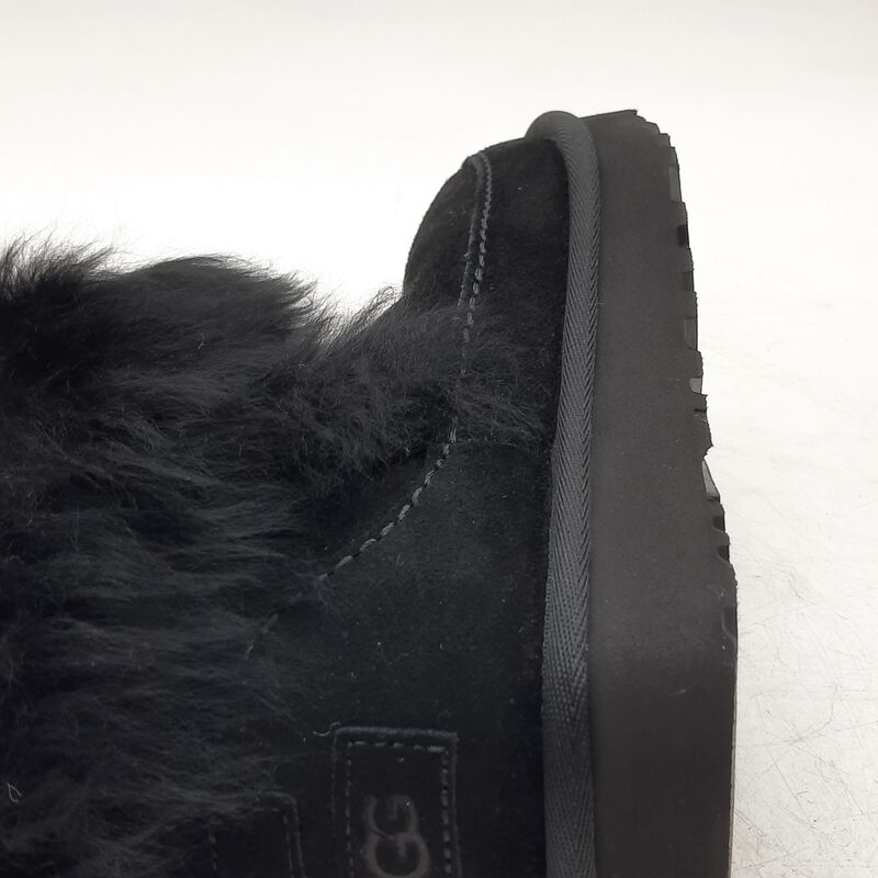 Paar schoenen, maat 37, UGG, 1173832 – foto 7 – kavel bij Domeinen Roerende Zaken, Groningen
