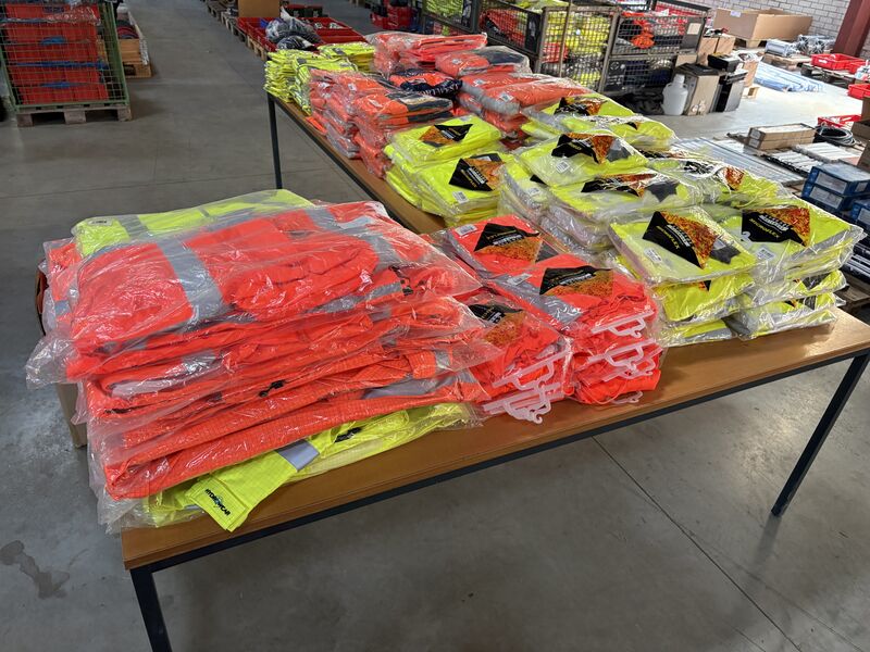 Ca. 320x Diverse reflecterende werkkleding, O.a. Hydrowear – foto 4 – kavel bij Onlineveilingmeester, Winsum