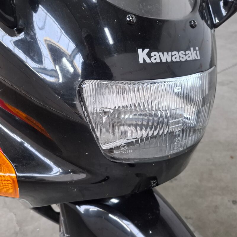 Motorfiets, Kawasaki, ZZ-R 600, 1992 – foto 4 – kavel bij Domeinen Roerende Zaken, Soesterberg