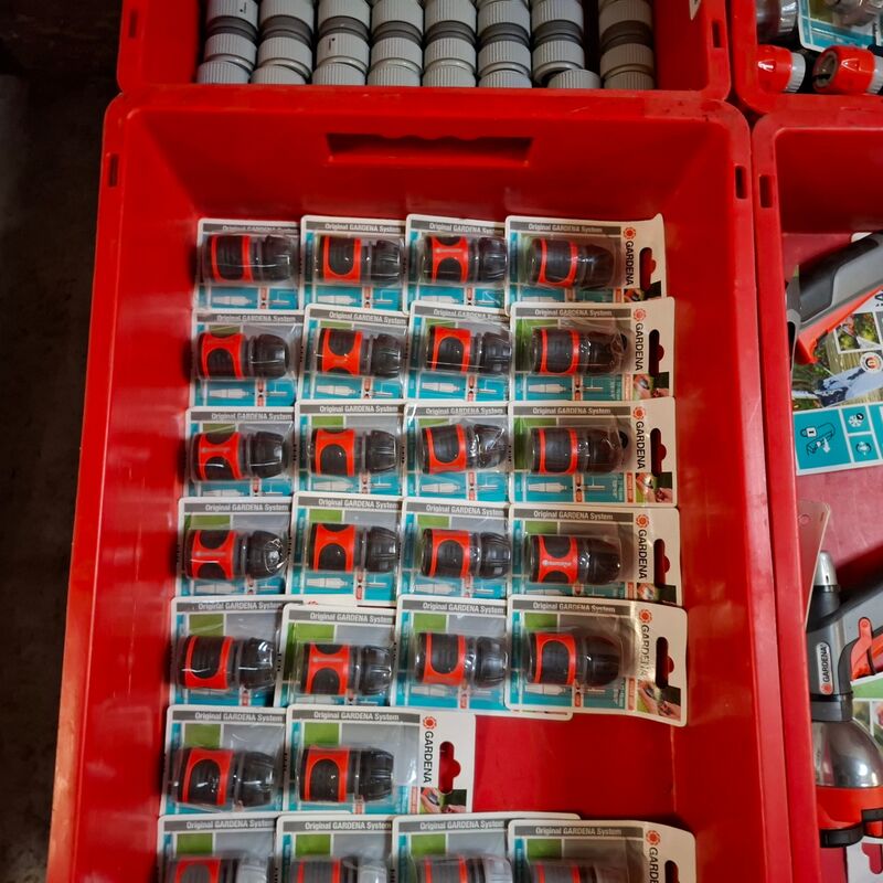 Assortiment waterkoppelingen o.a. Gardena – foto 7 – kavel bij Onlineveilingmeester, Winsum