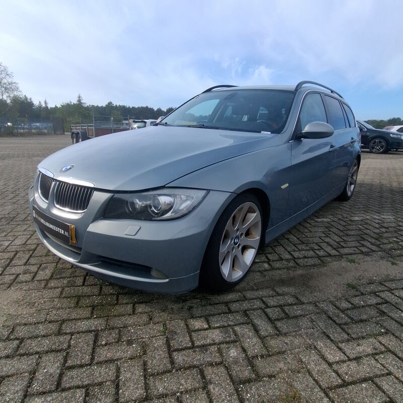 Personenauto, BMW, 3-serie Touring, 325i Dynamic Executive, 2005 – foto 2 – kavel bij Domeinen Roerende Zaken, Soesterberg