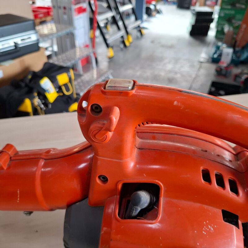 Motor bladblazer Husqvarna, 125B, bouwjaar 2002 – foto 6 – kavel bij Onlineveilingmeester, Winsum