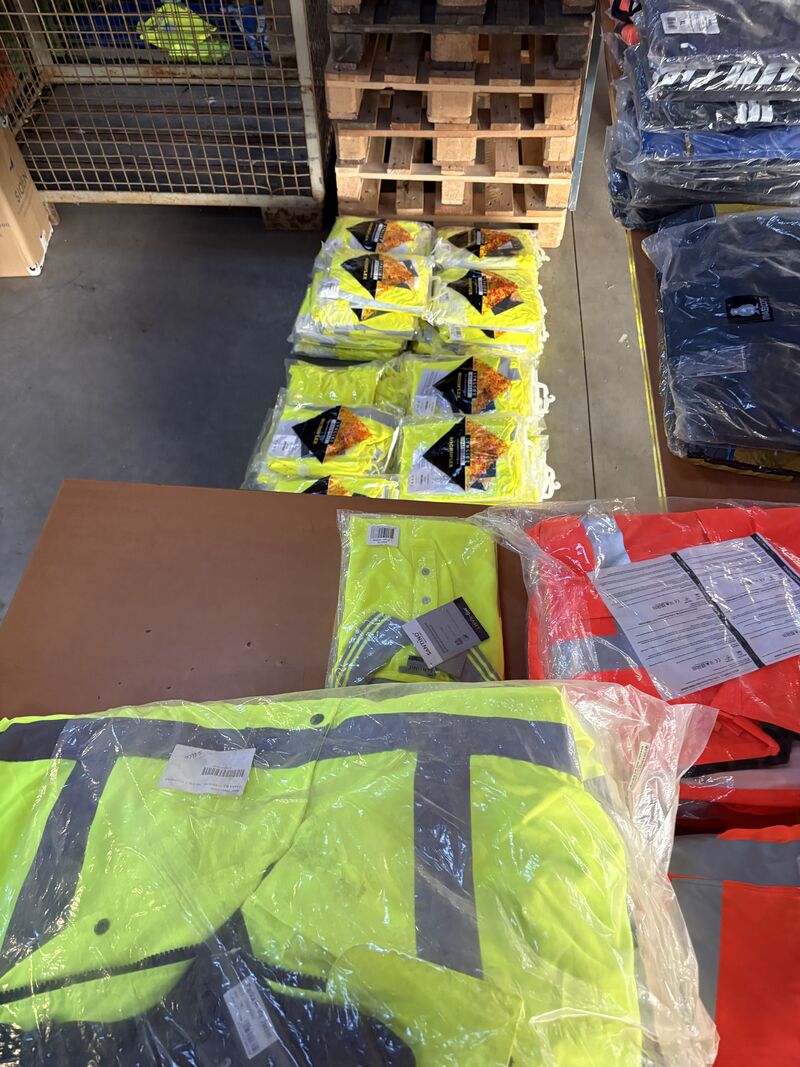Ca. 230x Diverse reflecterende werkkleding o.a. Hydrowear – foto 7 – kavel bij Onlineveilingmeester, Winsum