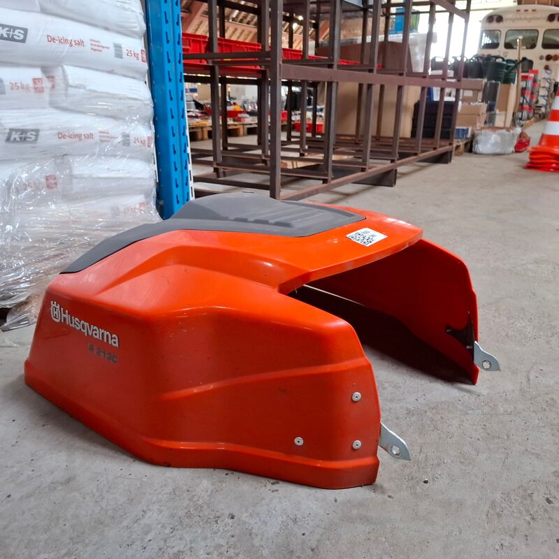 Motorkap t.b.v. Husqvarna R213C grasmaaier – foto 3 – kavel bij Onlineveilingmeester, Winsum