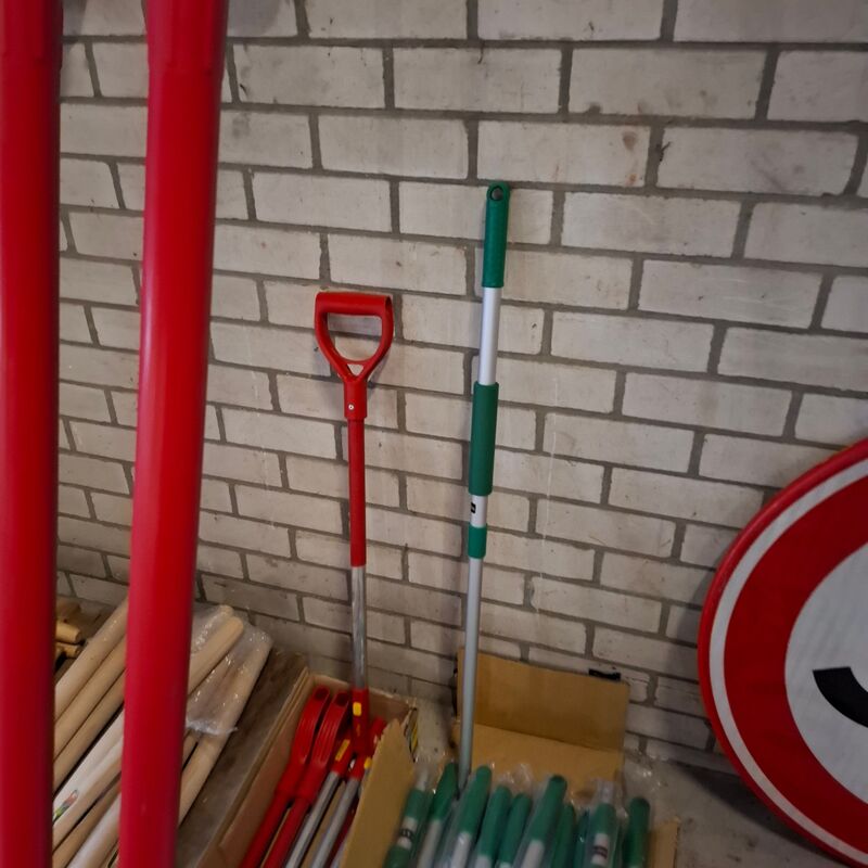 Diverse stelen – foto 10 – kavel bij Onlineveilingmeester, Winsum