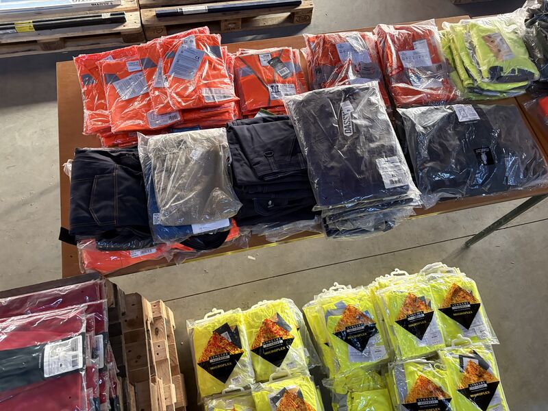 Ca. 230x Diverse reflecterende werkkleding o.a. Hydrowear – foto 10 – kavel bij Onlineveilingmeester, Winsum