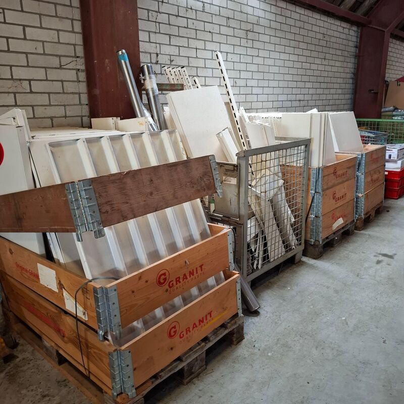 Partij winkelstellingmateriaal – kavel bij Onlineveilingmeester, Winsum