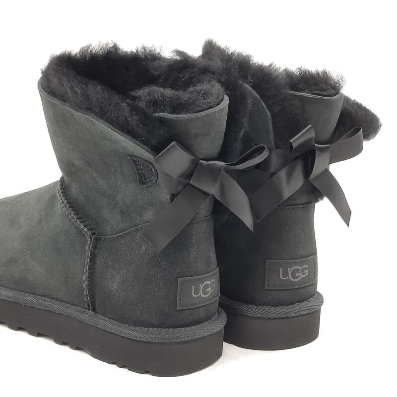 Paar schoenen, maat 37, UGG, 1016501 – foto 5 – kavel bij Domeinen Roerende Zaken, Groningen