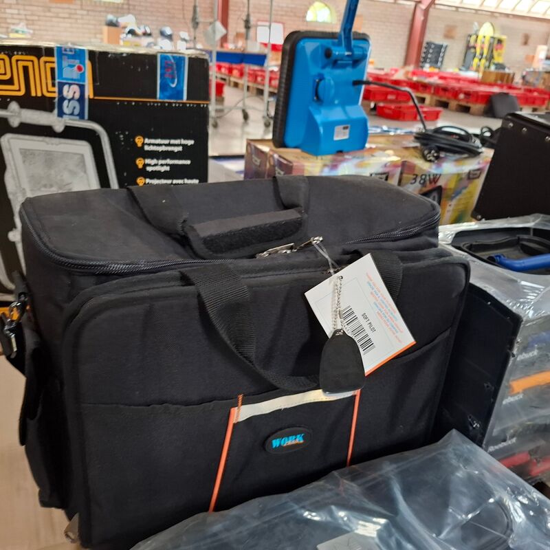 6x Assortimentbak met 6x gereedschapskoffer/tas – foto 9 – kavel bij Onlineveilingmeester, Winsum