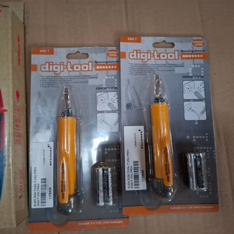 6x Diverse spanningsmeter o.a. Sonic – foto 3 – kavel bij Onlineveilingmeester, Winsum