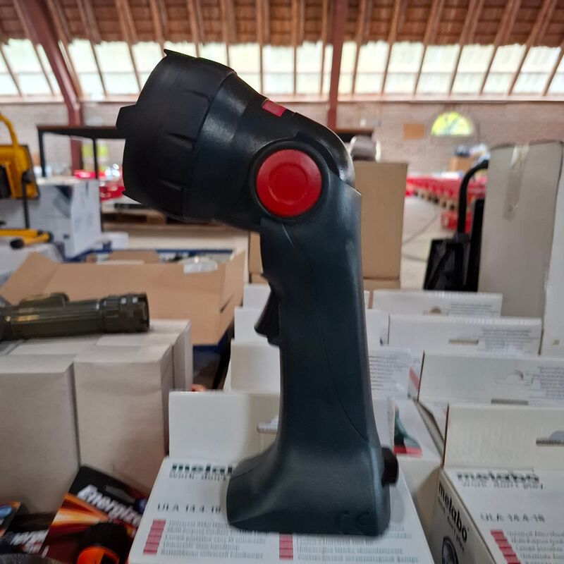 8x Accu handlamp Metabo, ULA 14.4-18 – foto 2 – kavel bij Onlineveilingmeester, Winsum