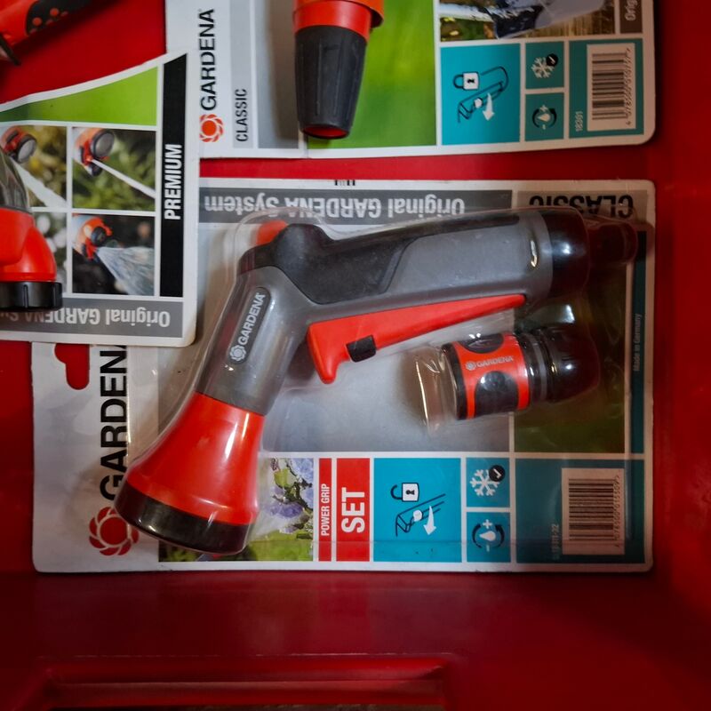 Assortiment waterkoppelingen o.a. Gardena – foto 10 – kavel bij Onlineveilingmeester, Winsum