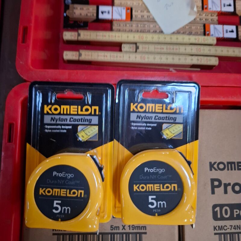 Diverse meetlinten, duimstokken en toebehoren, O.a. Stanley, Sola – foto 3 – kavel bij Onlineveilingmeester, Winsum