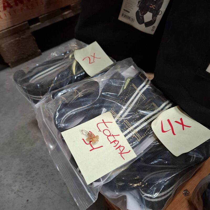 Ca. 34x Diverse harnassen en toebehoren o.a. Petzl – foto 5 – kavel bij Onlineveilingmeester, Winsum