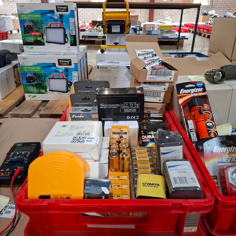 Partij diverse batterijen o.a. Duracell, Energizer, Varta – kavel bij Onlineveilingmeester, Winsum