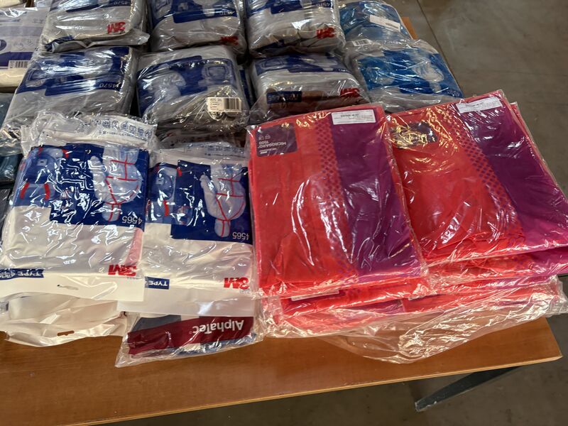 Partij diverse wegwerp werkkleding, O.a. Microgard, 3M – foto 8 – kavel bij Onlineveilingmeester, Winsum