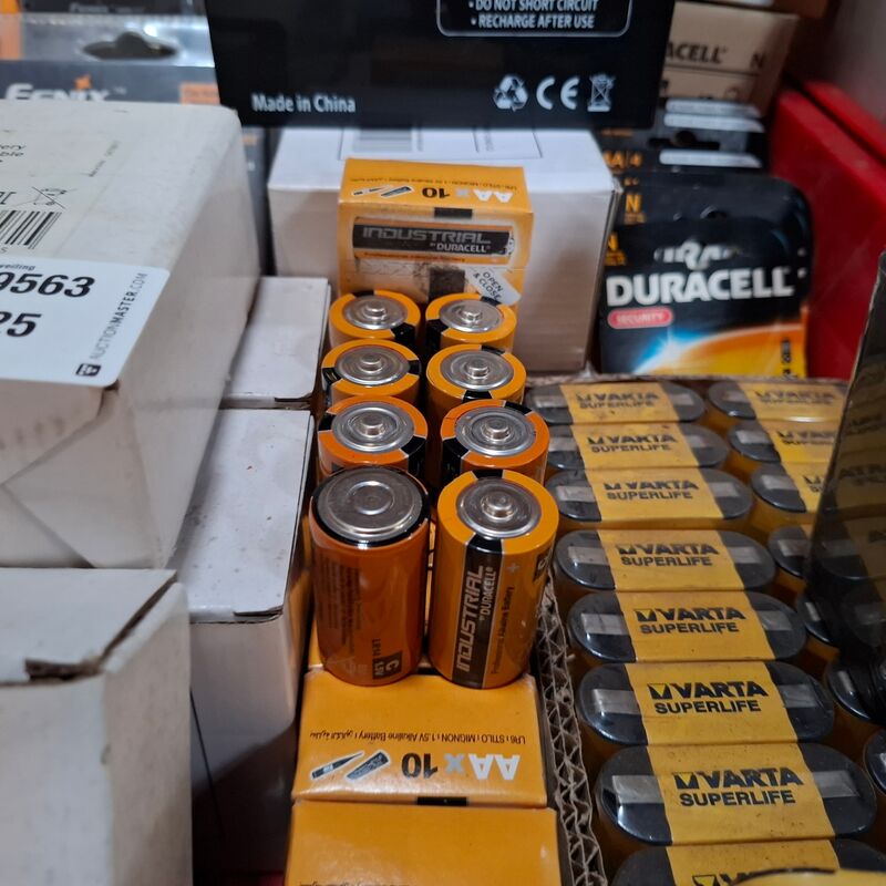 Partij diverse batterijen o.a. Duracell, Energizer, Varta – foto 4 – kavel bij Onlineveilingmeester, Winsum