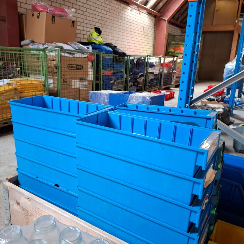 Ca. 385x Diverse magazijnbakken – foto 3 – kavel bij Onlineveilingmeester, Winsum