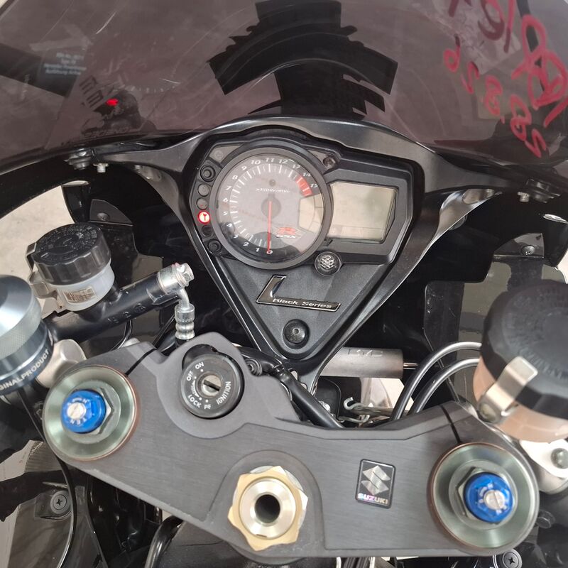 Motorfiets, Suzuki, GSX R1000, 2008 – foto 10 – kavel bij Domeinen Roerende Zaken, Soesterberg