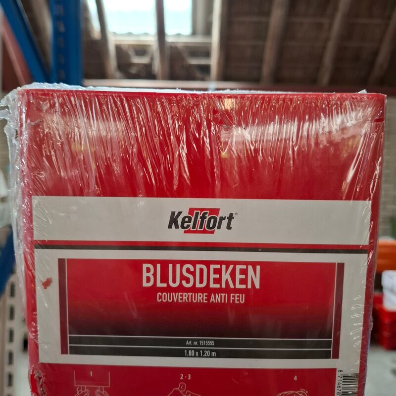 3x Blusdeken Kelfort – foto 2 – kavel bij Onlineveilingmeester, Winsum