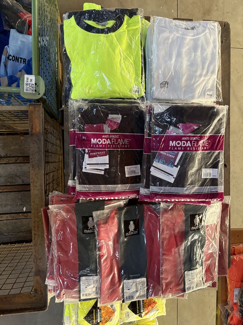 Ca. 230x Diverse reflecterende werkkleding o.a. Hydrowear – foto 9 – kavel bij Onlineveilingmeester, Winsum