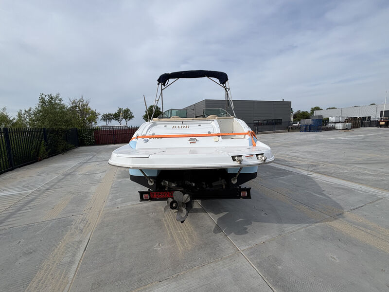 Boot met trailer, Four Winns, 230 Horizon, 2005 – foto 4 – kavel bij Onlineveilingmeester, Heerenveen