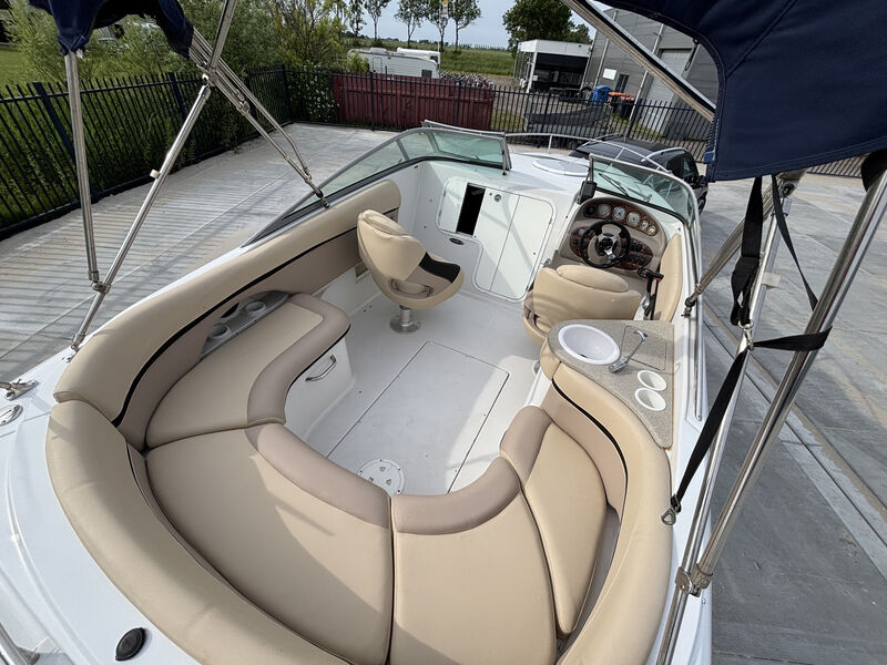 Boot met trailer, Four Winns, 230 Horizon, 2005 – foto 9 – kavel bij Onlineveilingmeester, Heerenveen