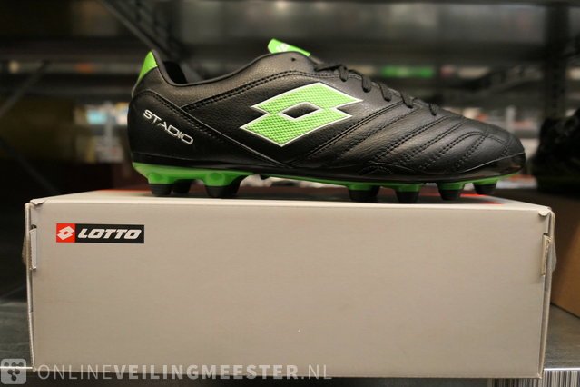 Voetbalschoenen lotto discount