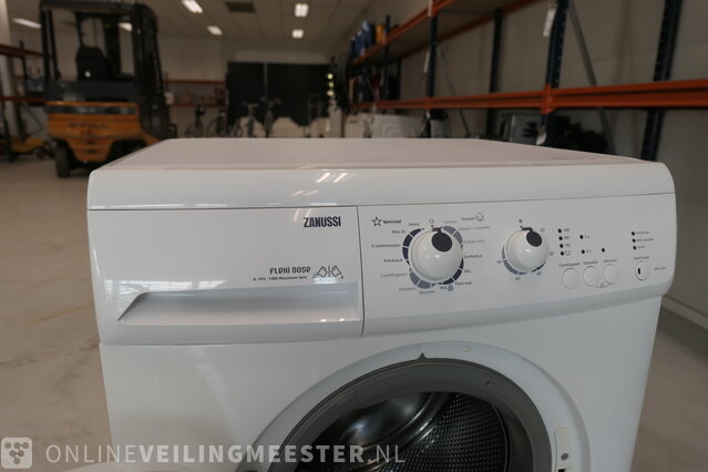 zanussi flexi dose 6kg 1600