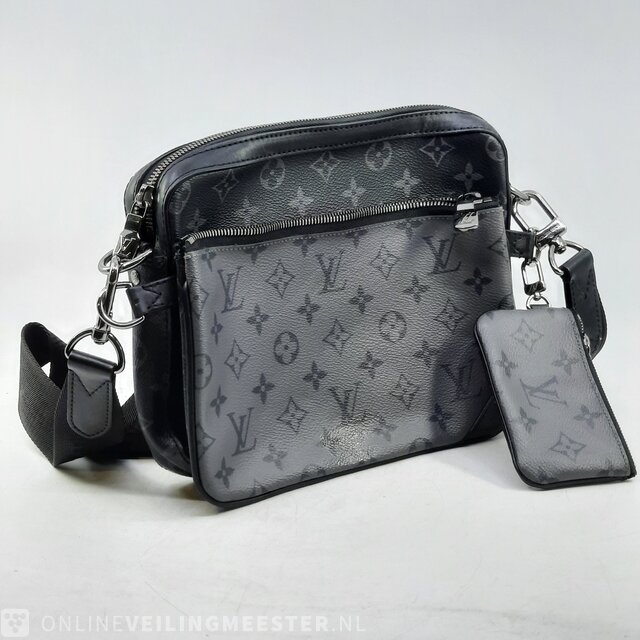 Louis Vuitton trio messenger schoudertas zwart