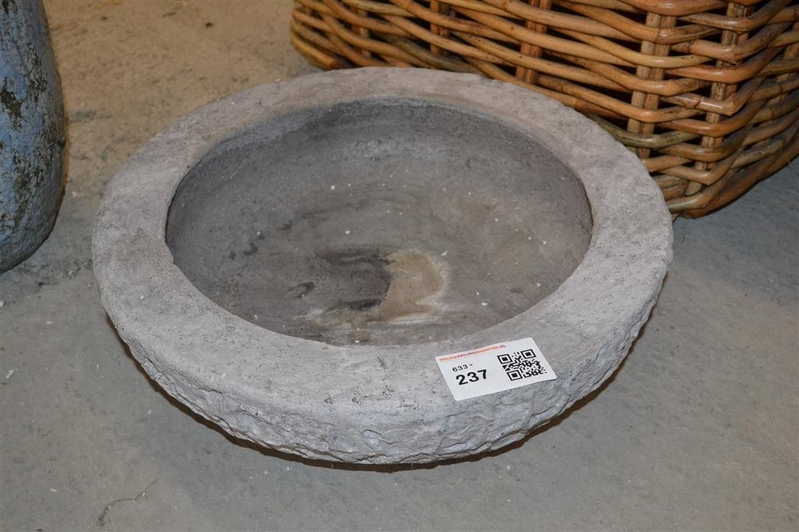  Pot  schaal PTMD beton  diameter  ca 55 cm  